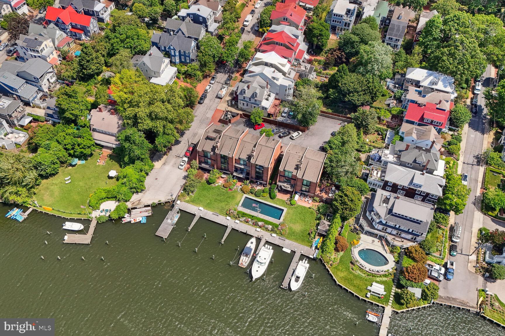 HISTORIC DISTRICT - Residential
