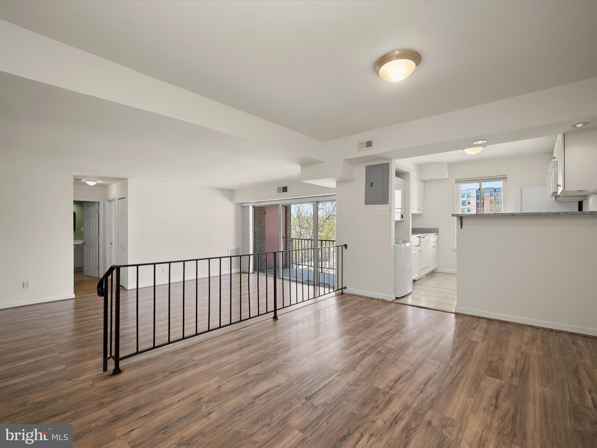 THE OASIS CONDOMINIUMS - Residential