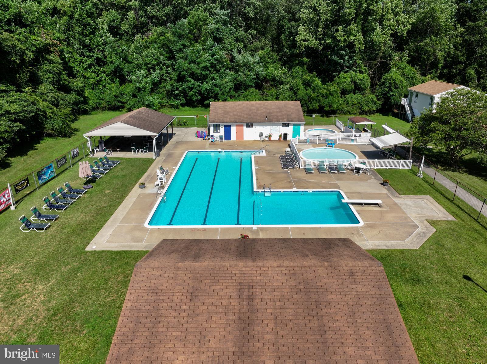 CEDARWOOD COVE - Residential