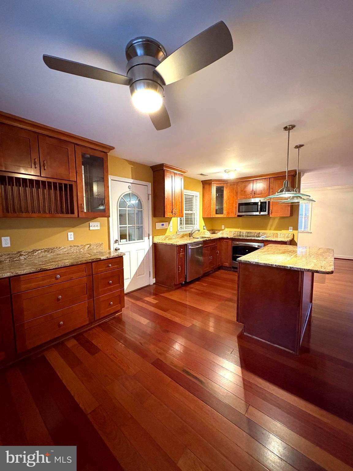 LAZY ACRES - Residential