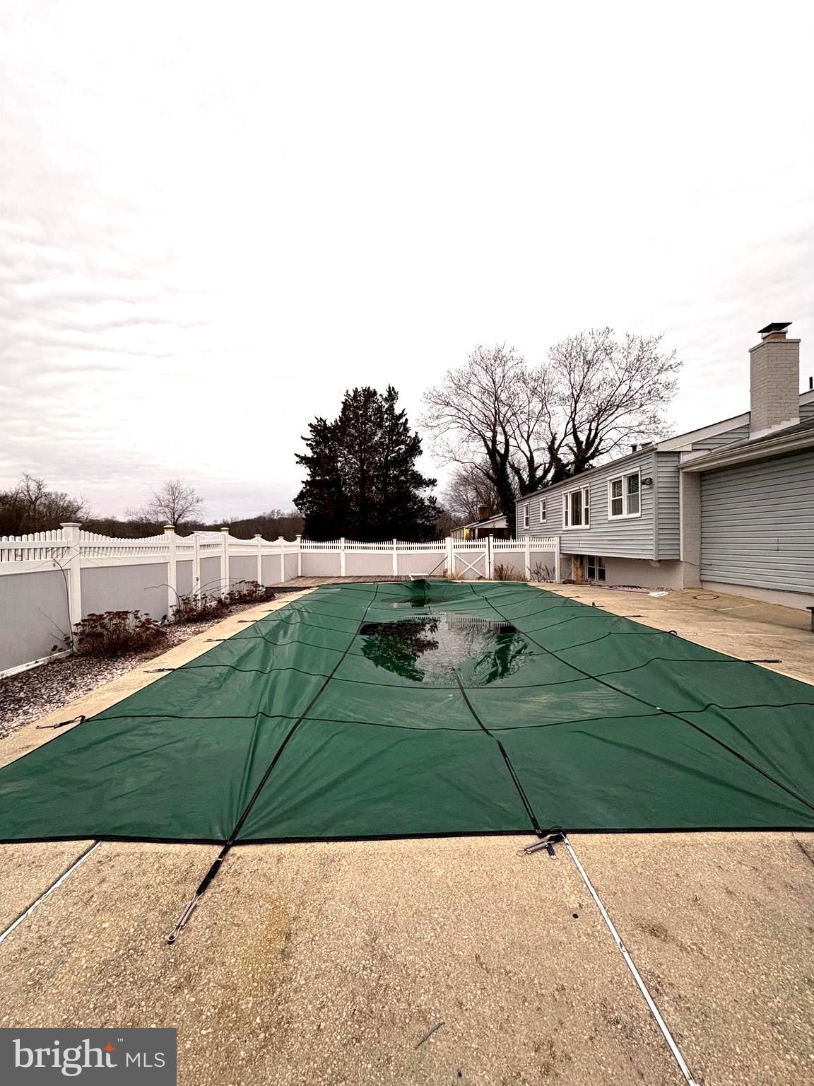 LAZY ACRES - Residential