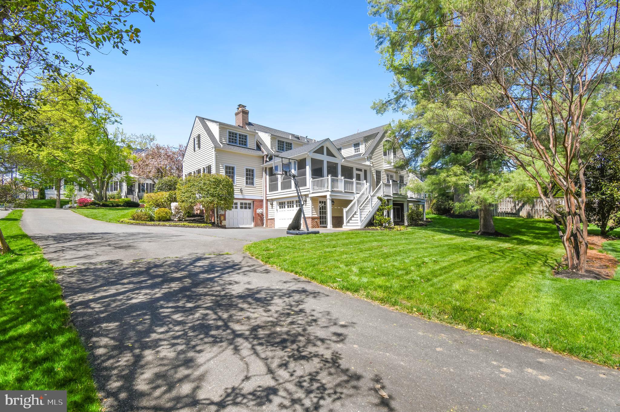 BROADMONT - Residential