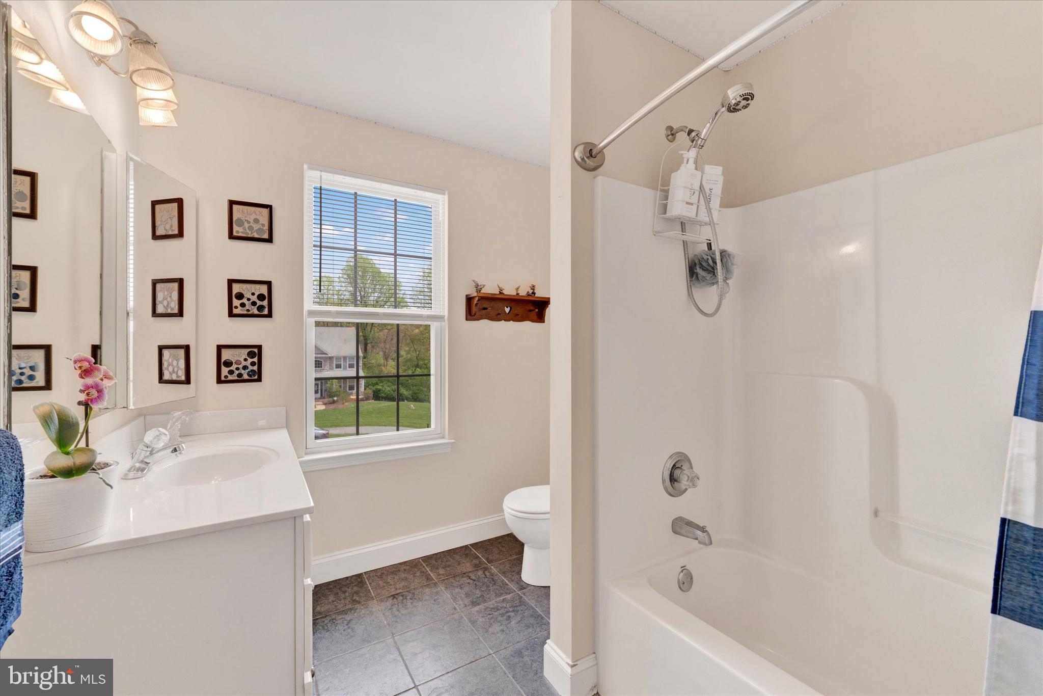 BRIARWOOD - Residential