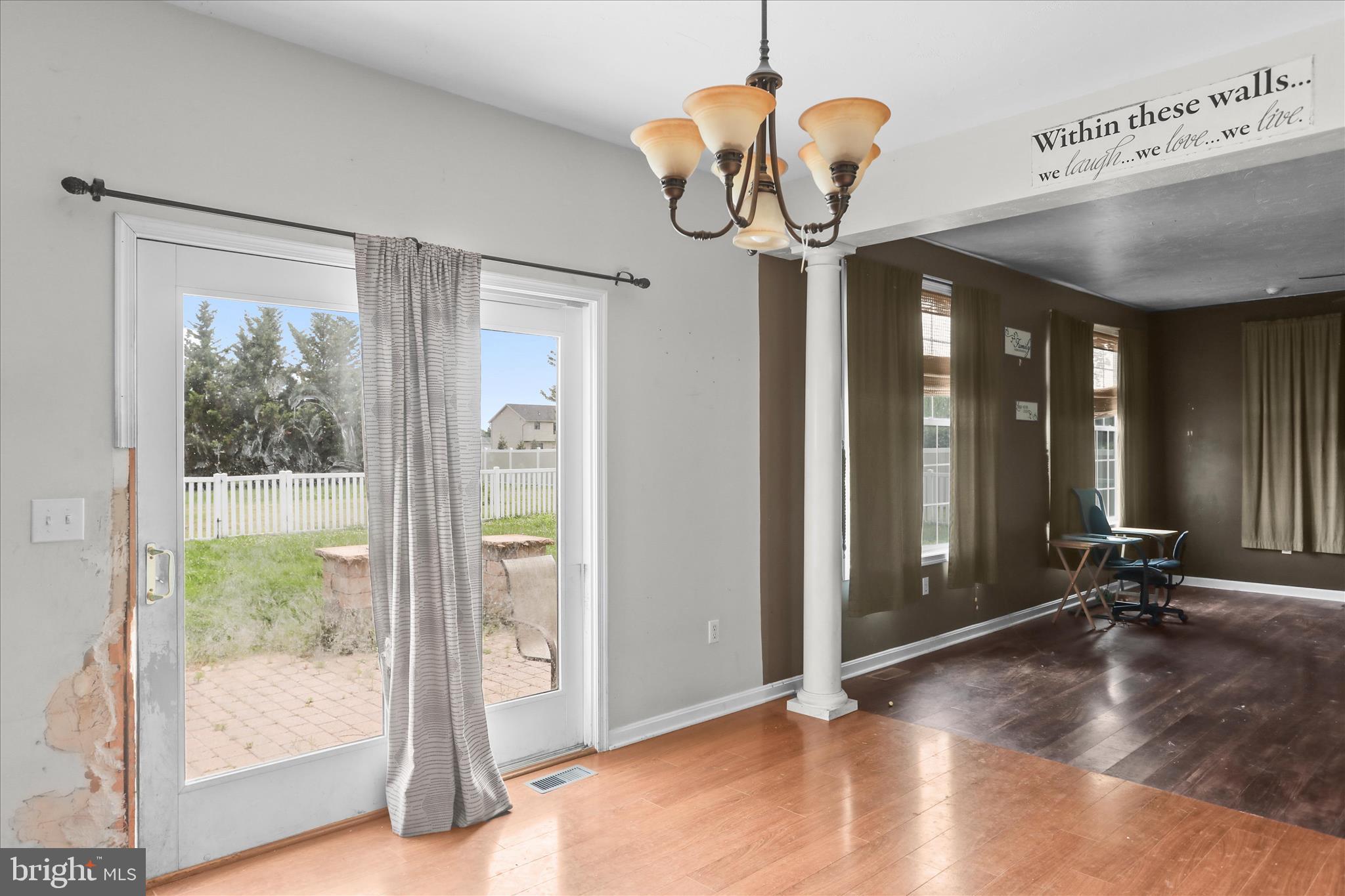 CEDAR RIDGE - Residential