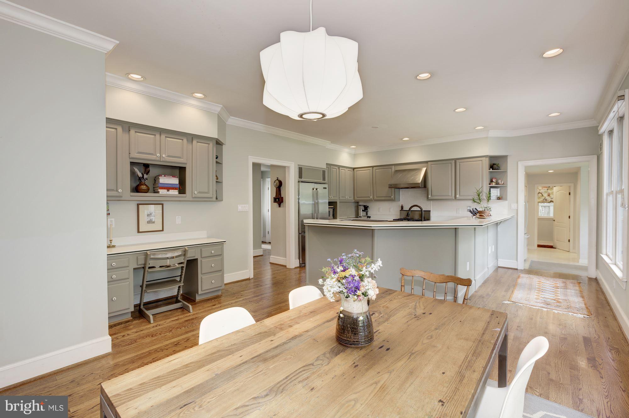 BELLEVUE FOREST - Residential