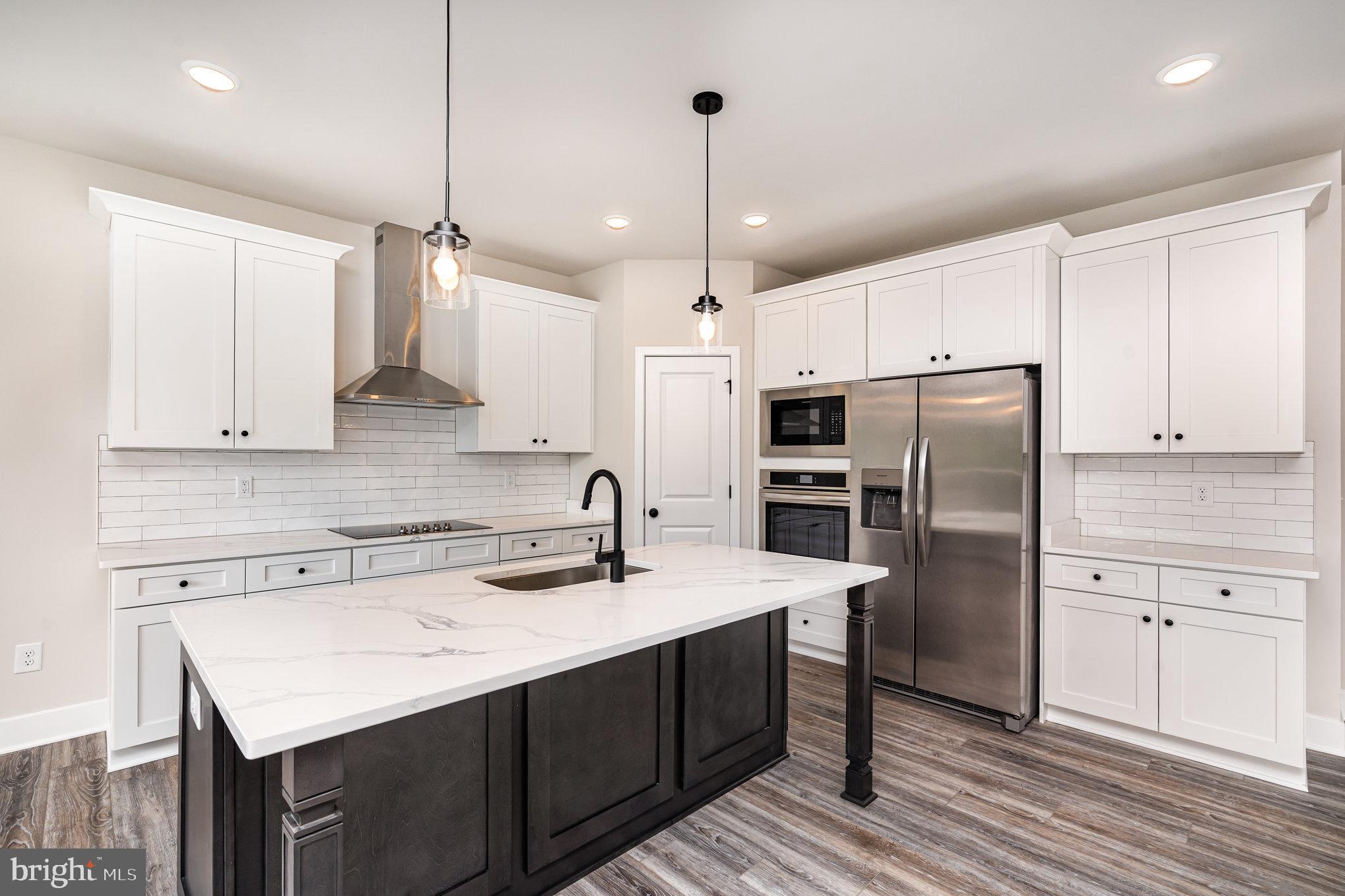 PAMUNKEY POINT - Residential