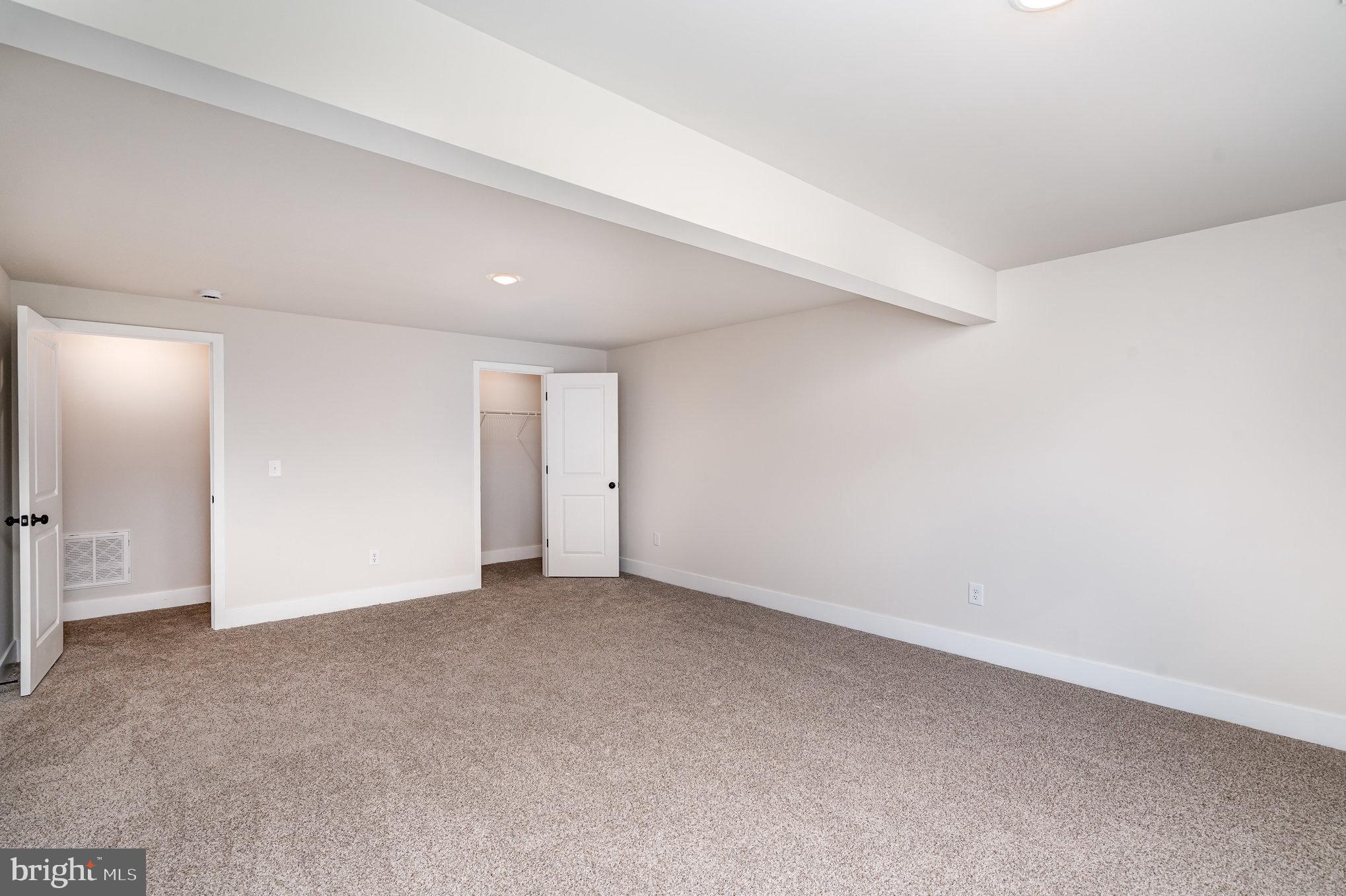 PAMUNKEY POINT - Residential