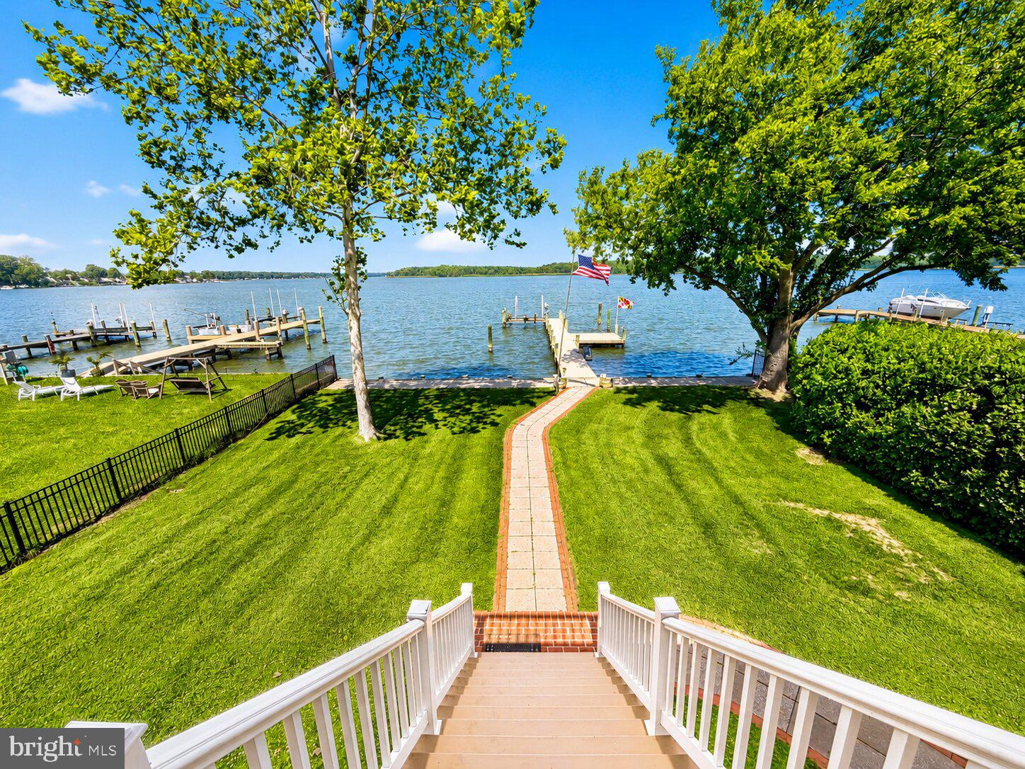 TWIN RIVER BEACH - Residential