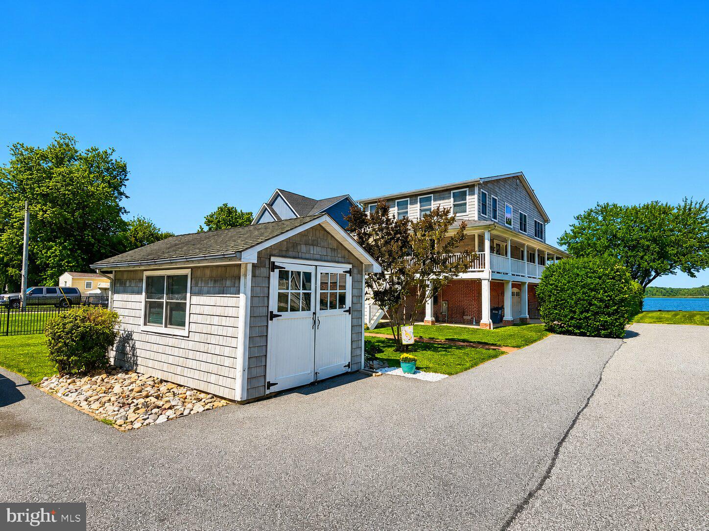 TWIN RIVER BEACH - Residential
