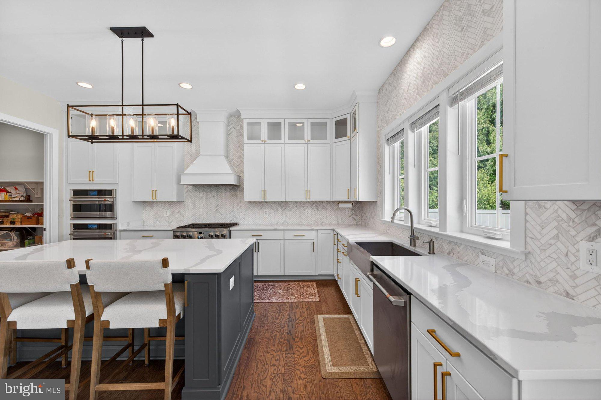 VIENNA WOODS - Residential