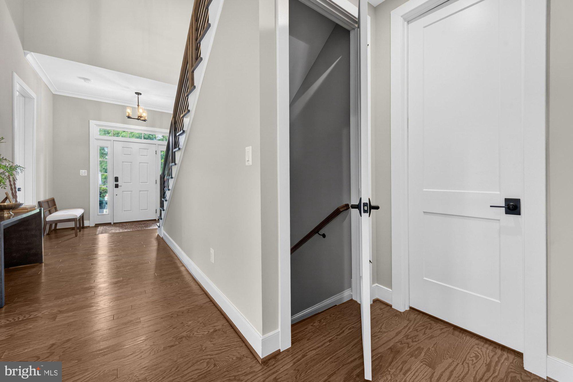 VIENNA WOODS - Residential