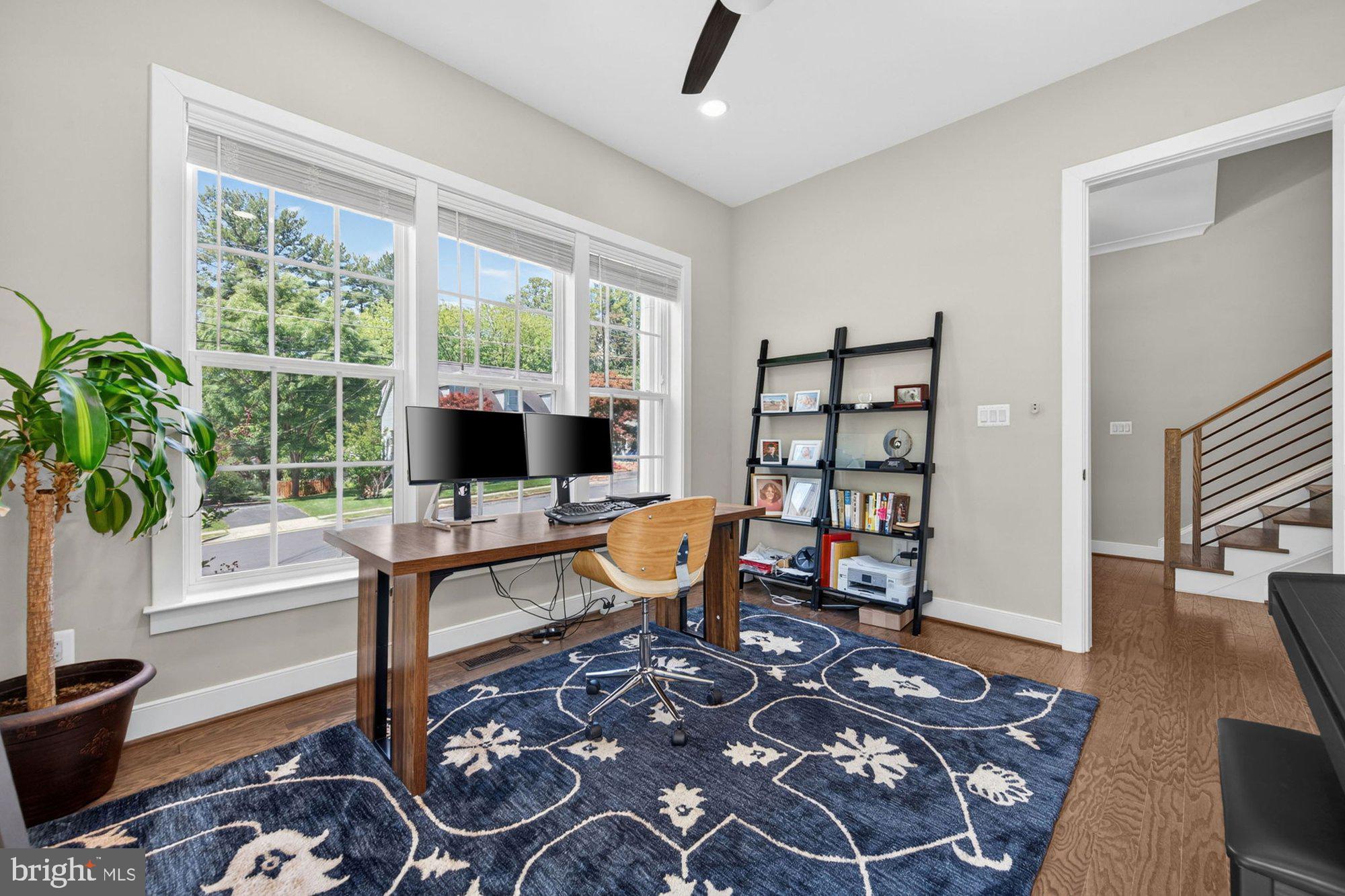 VIENNA WOODS - Residential