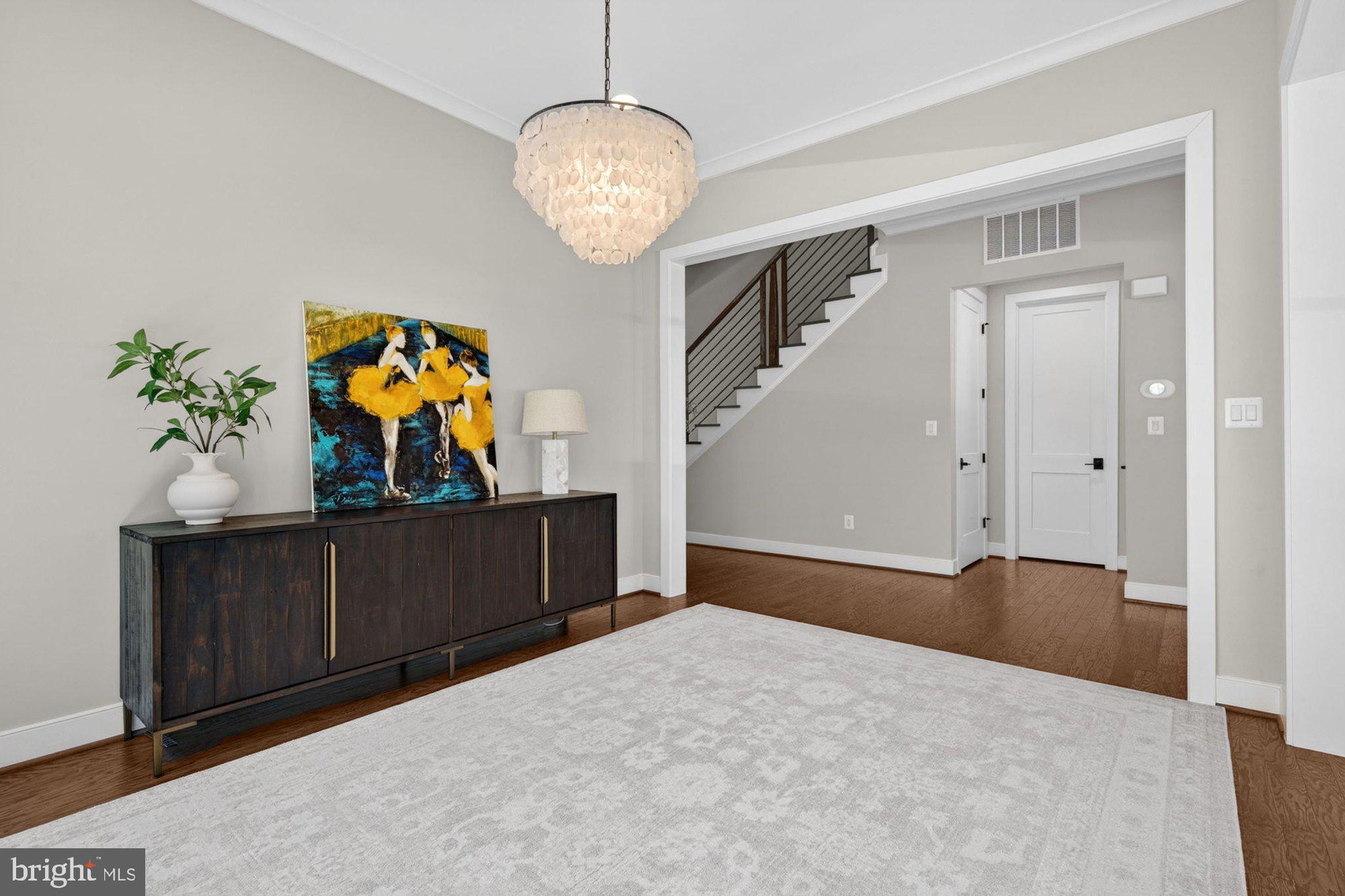 VIENNA WOODS - Residential