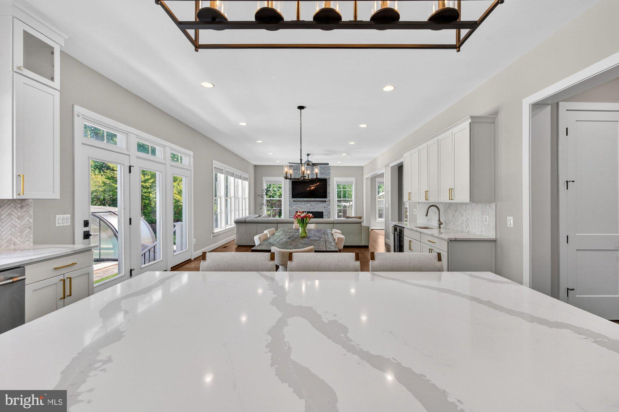VIENNA WOODS - Residential