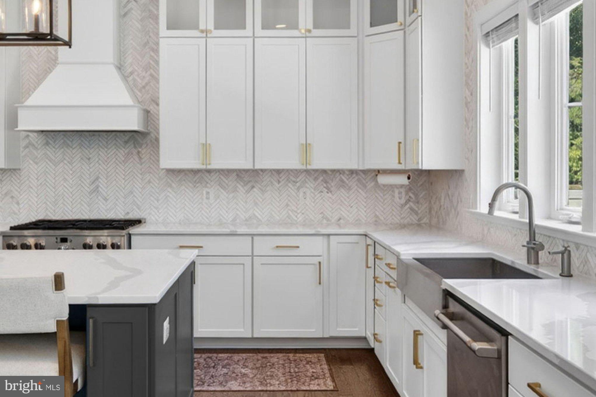 VIENNA WOODS - Residential