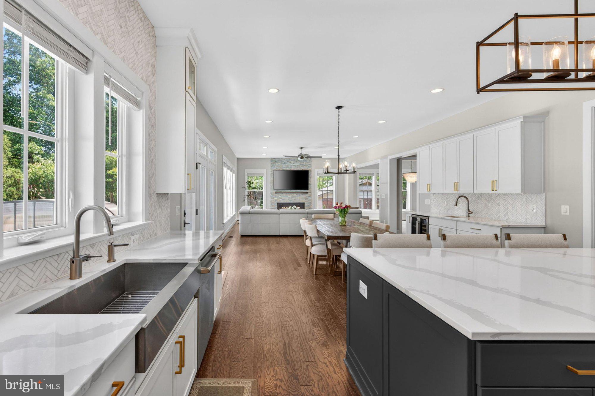 VIENNA WOODS - Residential