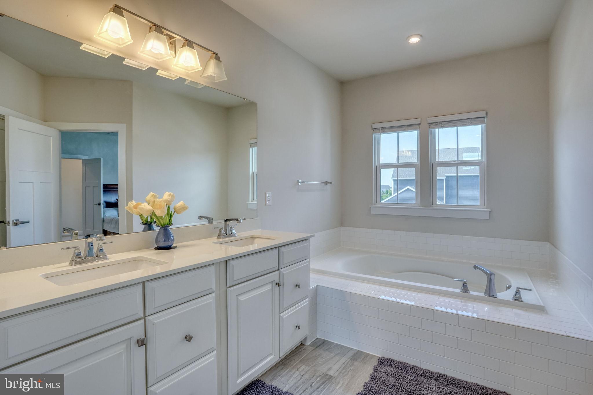 PARKSIDE - Residential