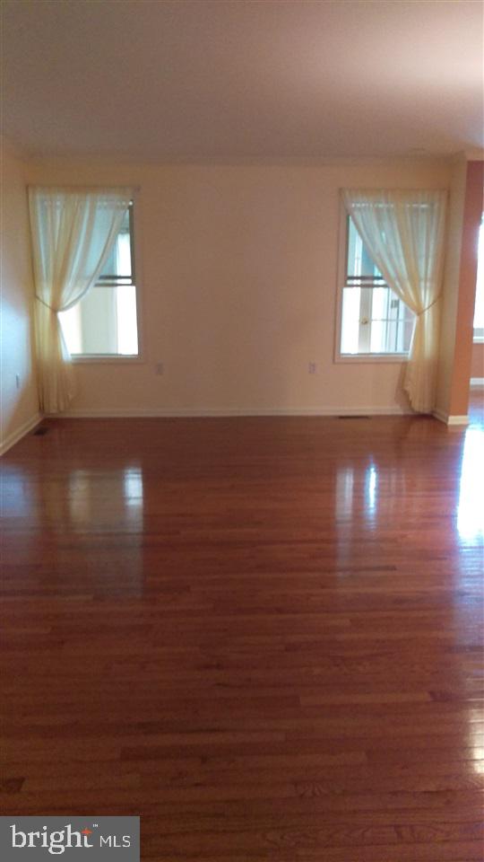 SHERWOOD COURT - Residential