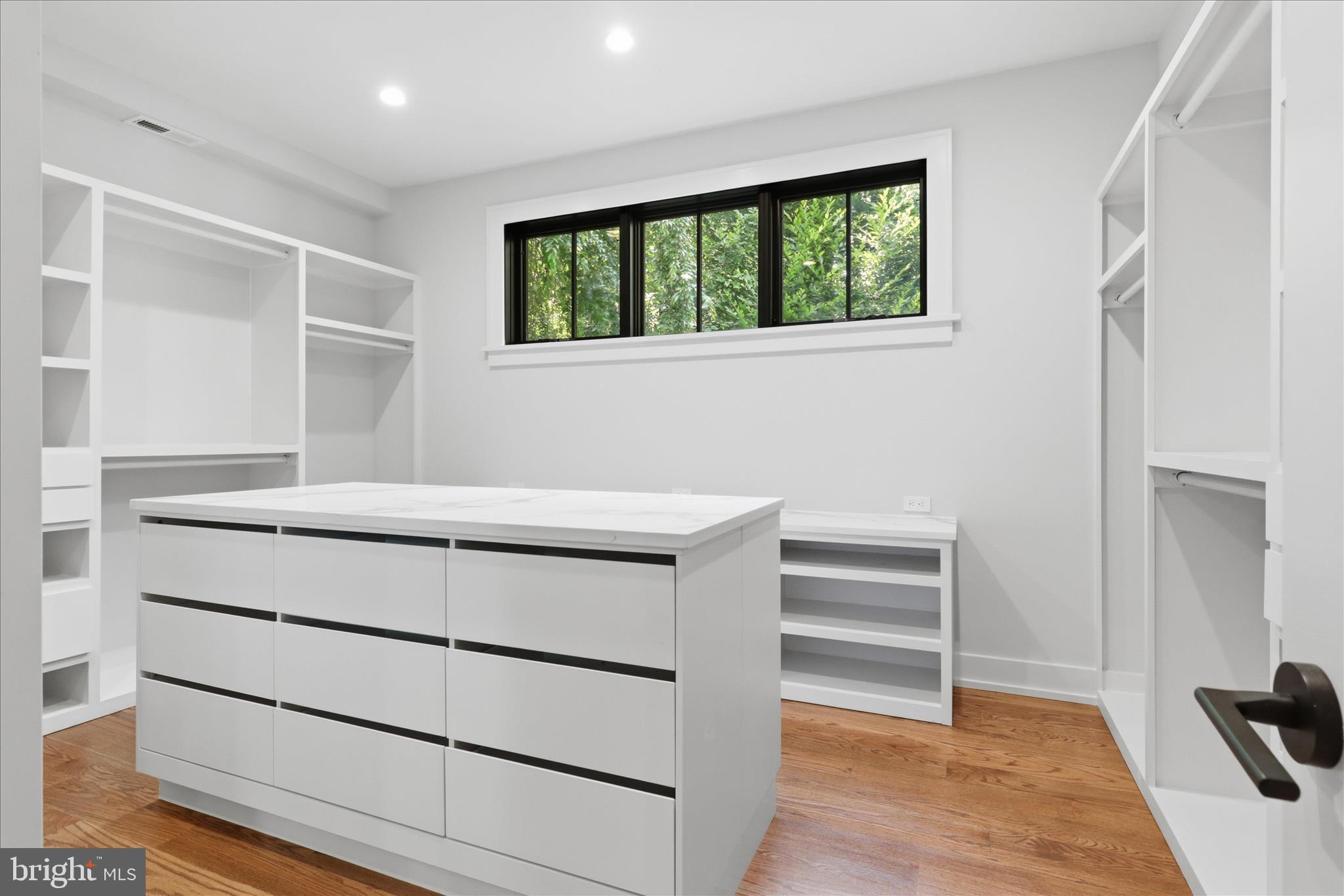 CHESTERBROOK WOODS - Residential
