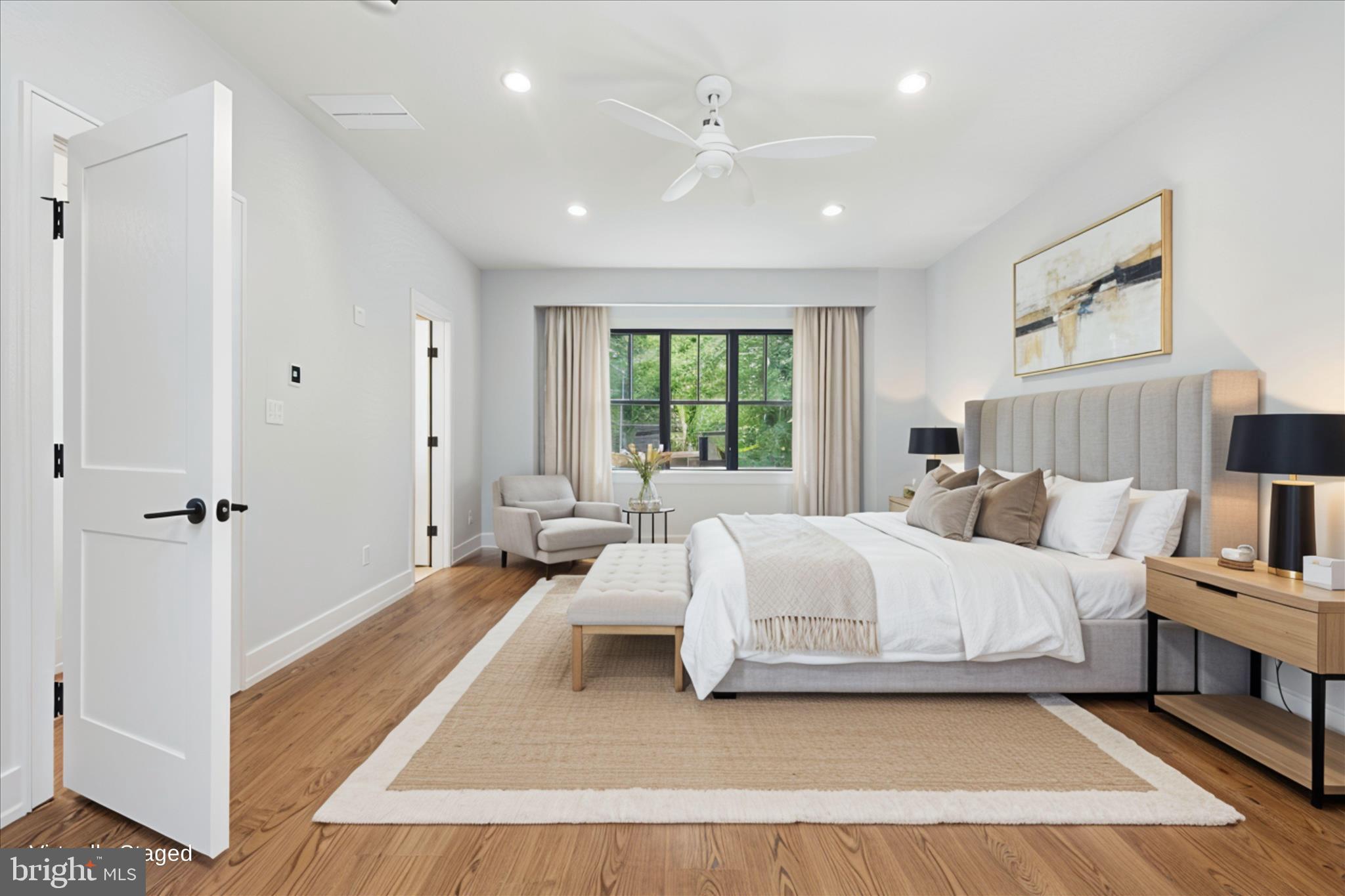 CHESTERBROOK WOODS - Residential