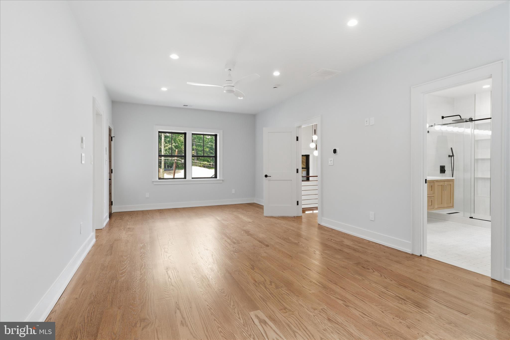 CHESTERBROOK WOODS - Residential