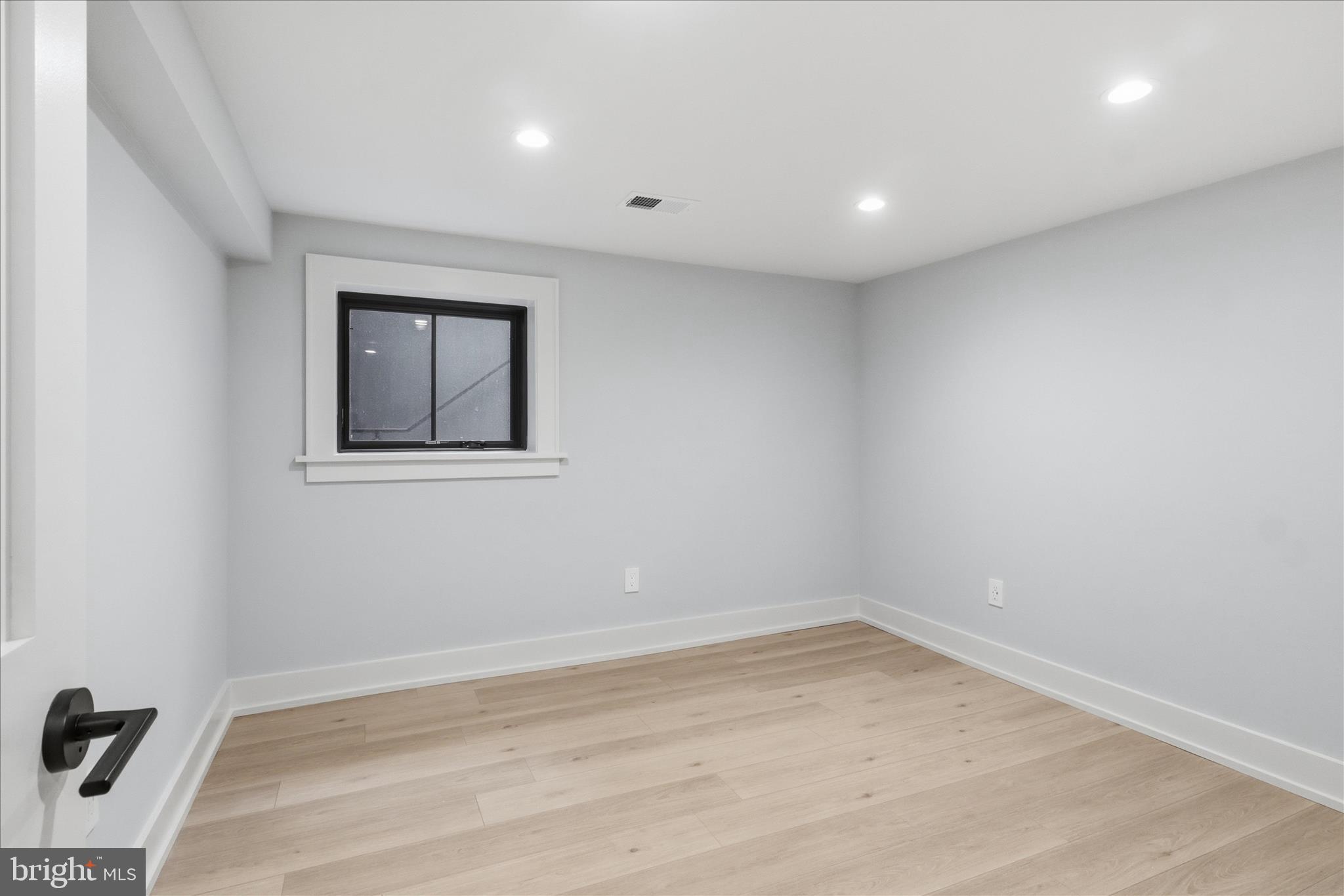 CHESTERBROOK WOODS - Residential