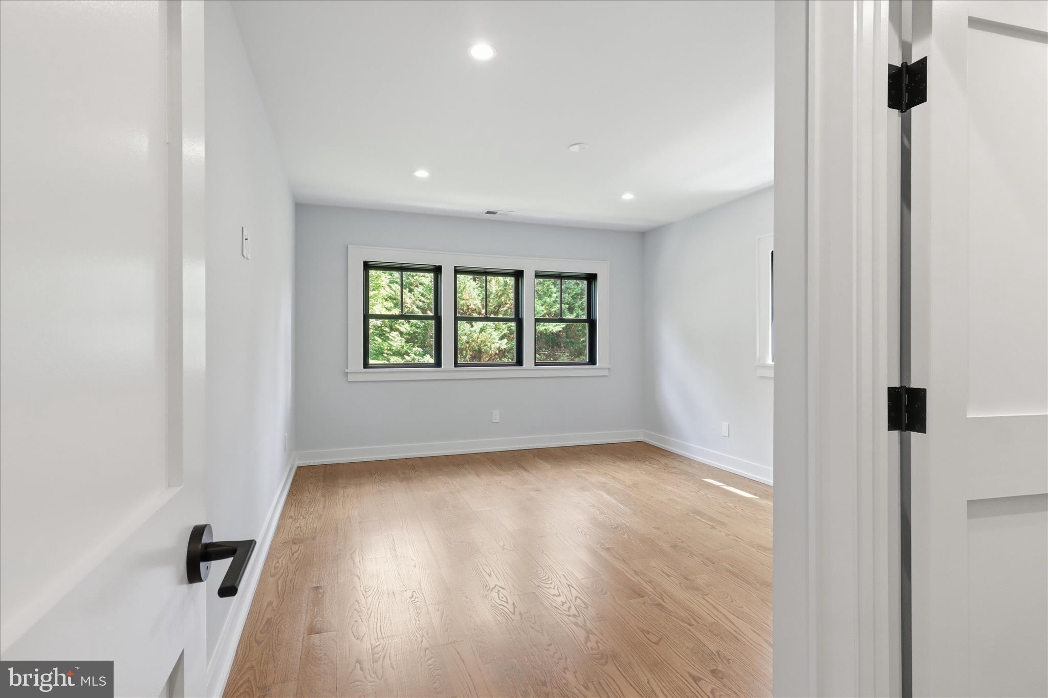 CHESTERBROOK WOODS - Residential