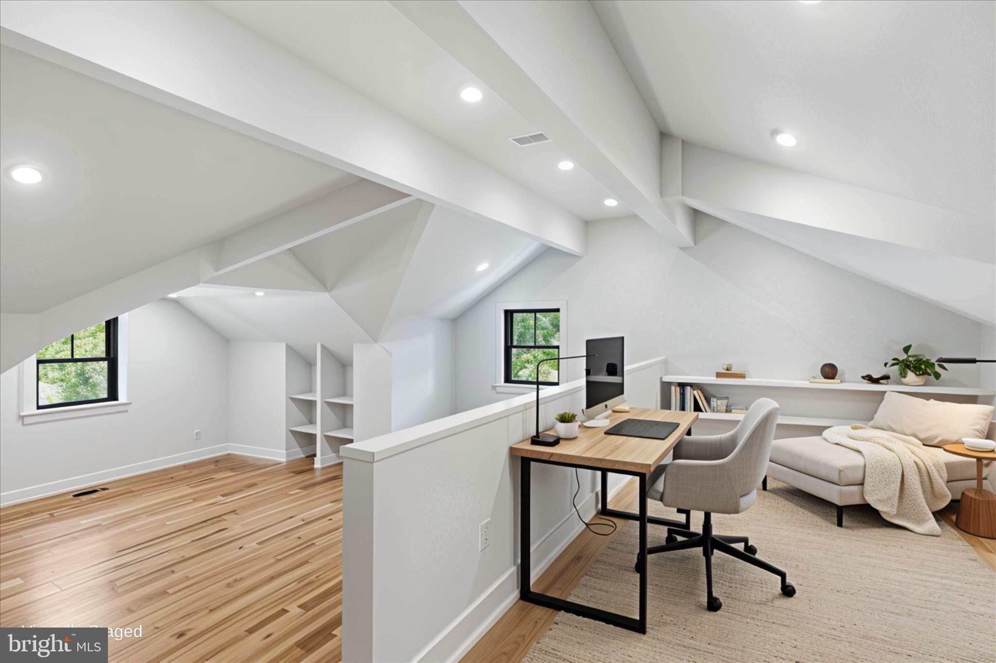 CHESTERBROOK WOODS - Residential