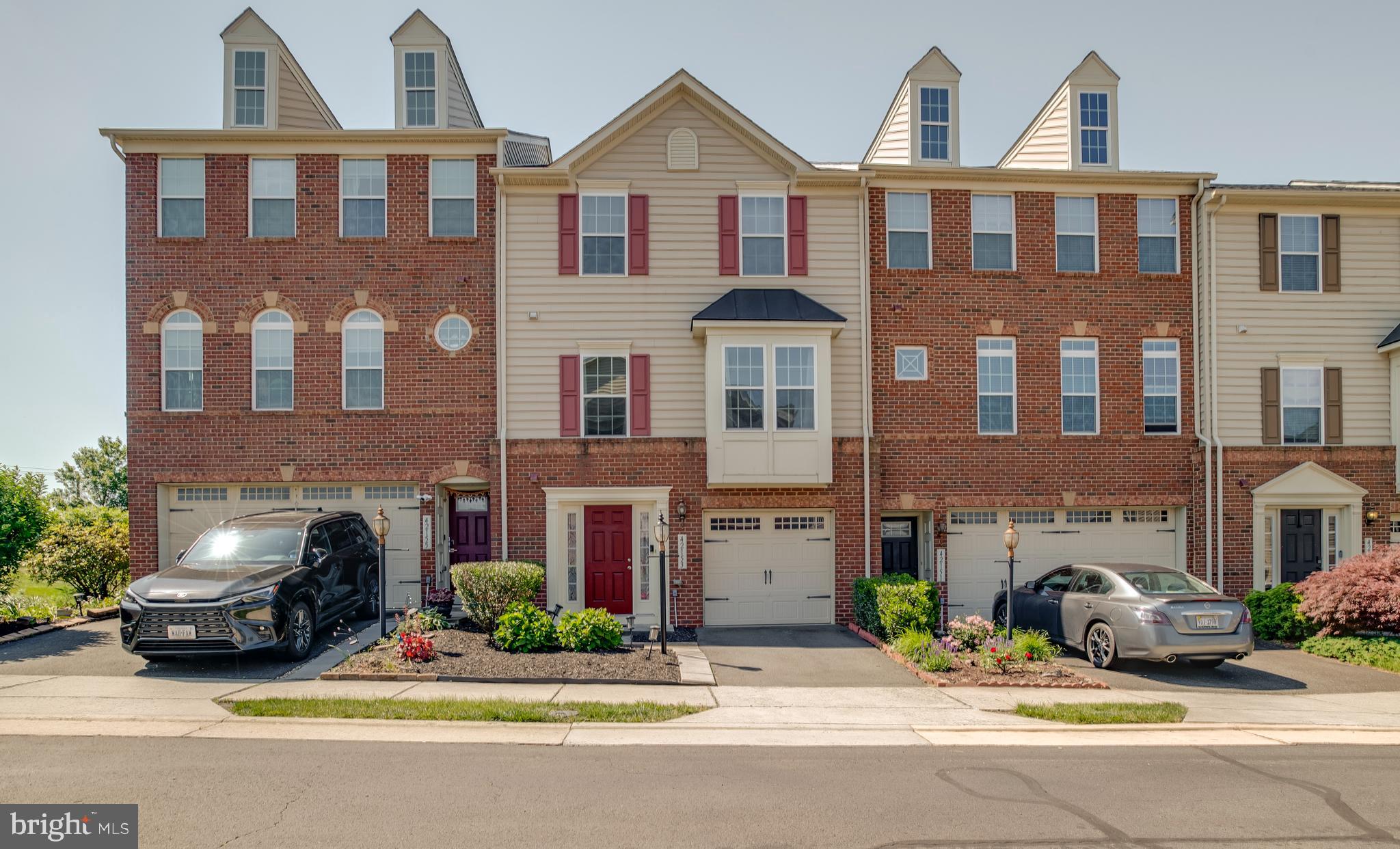 SEVEN HILLS - Residential