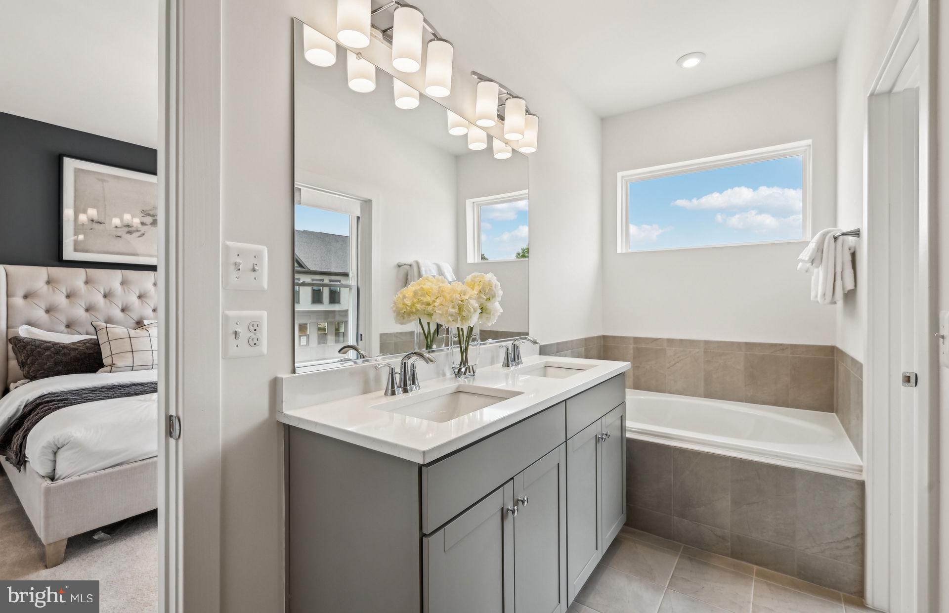 WESTEND AT ARMSTRONG VILLAGE - Residential