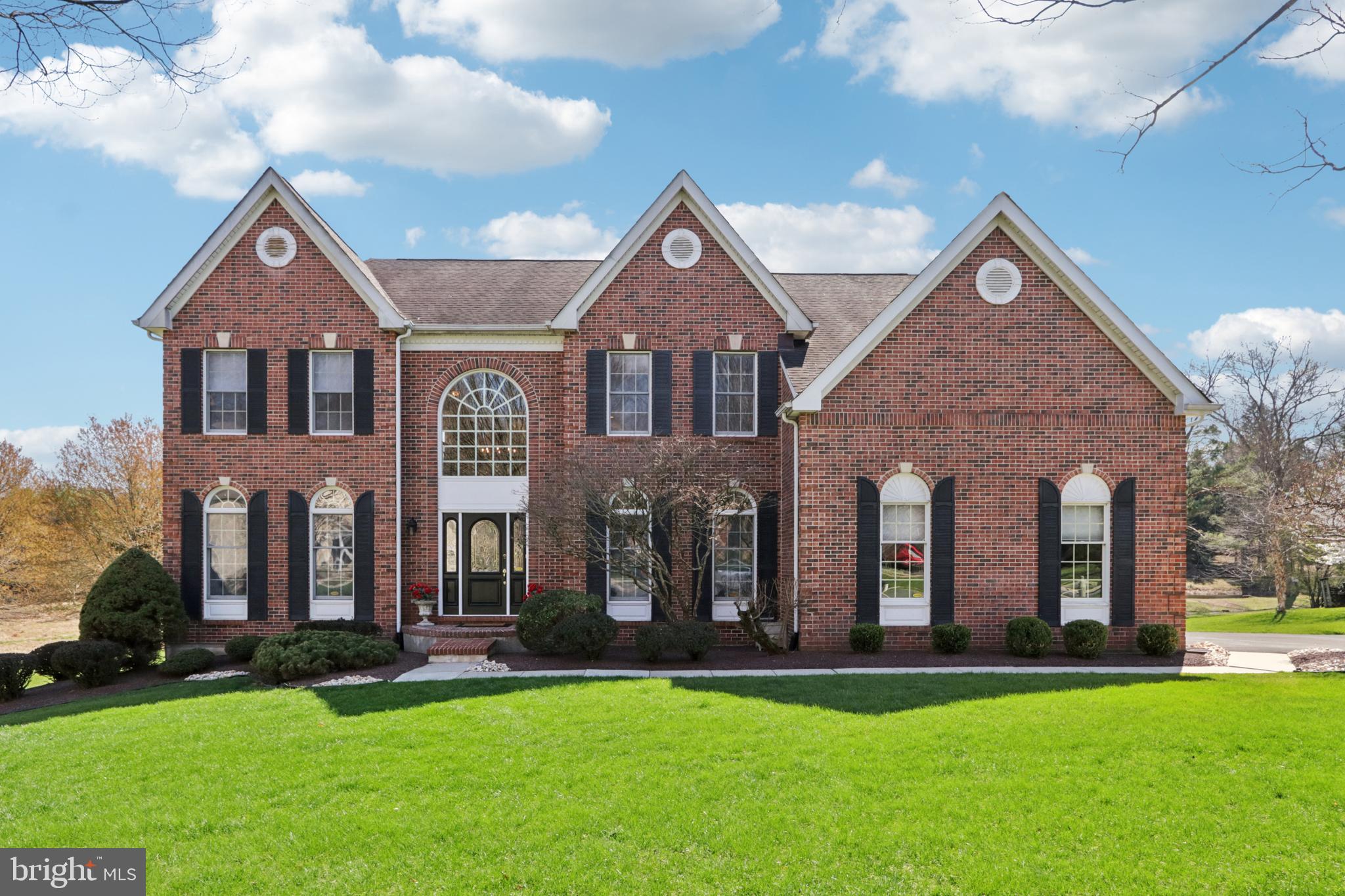 NORTHAMPTON CREST - Residential