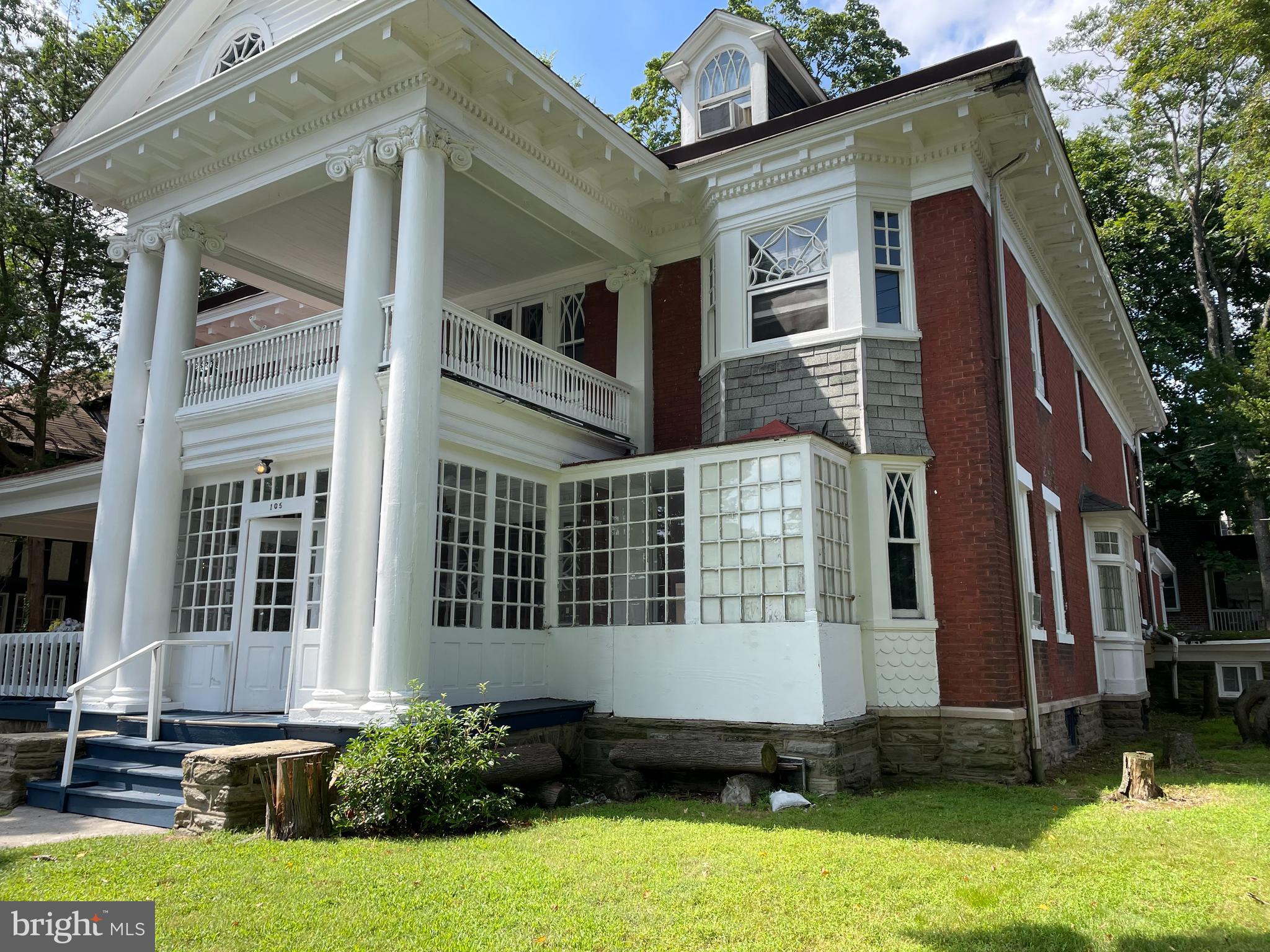 GERMANTOWN (WEST) - Commercial Sale