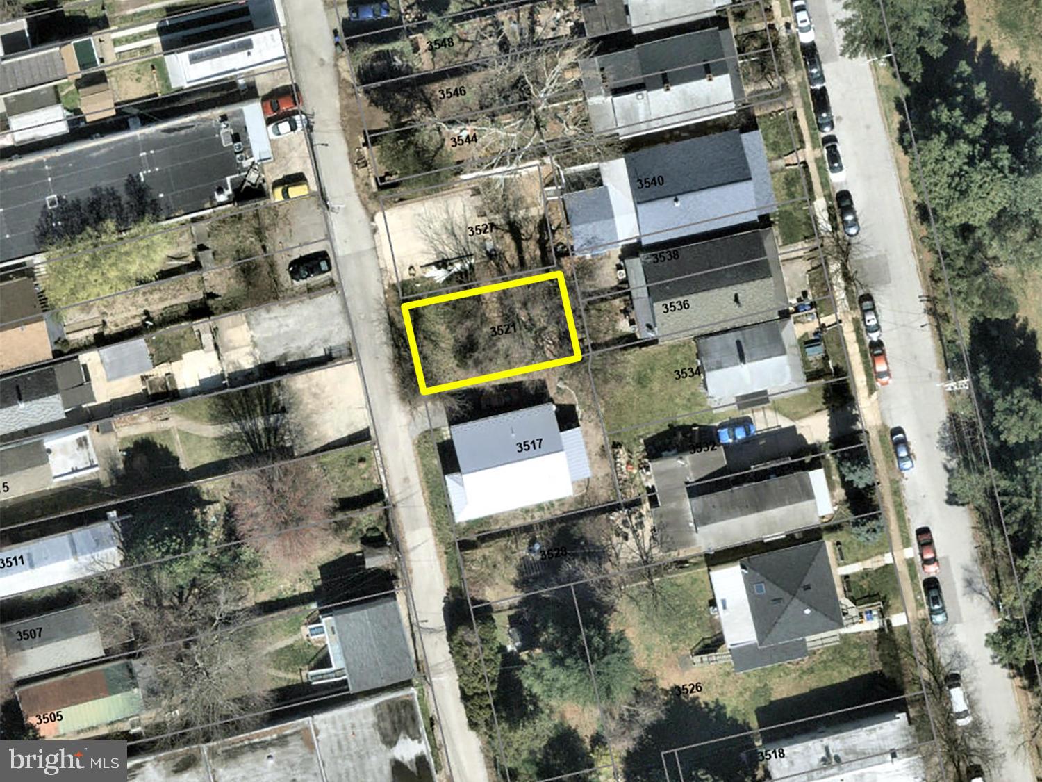ONLINE AUCTION: Bidding begins 08/10/2026 @ 10:00 AM. Bidding ends 08/12/2026 @ 11:40 AM. List Price is Suggested Opening Bid. Deposit: $5,000. This auction takes place on the Ashland Auction Group Website Bidding Platform. Pre-auction offers may be accepted. 2,030 sq ft lot of land located in the Hampden area. JUST MINUTES to Druid Hill Park & Johns Hopkins University. Easy access to major traffic artery Jones Falls Expressway. Vacant lot of land.