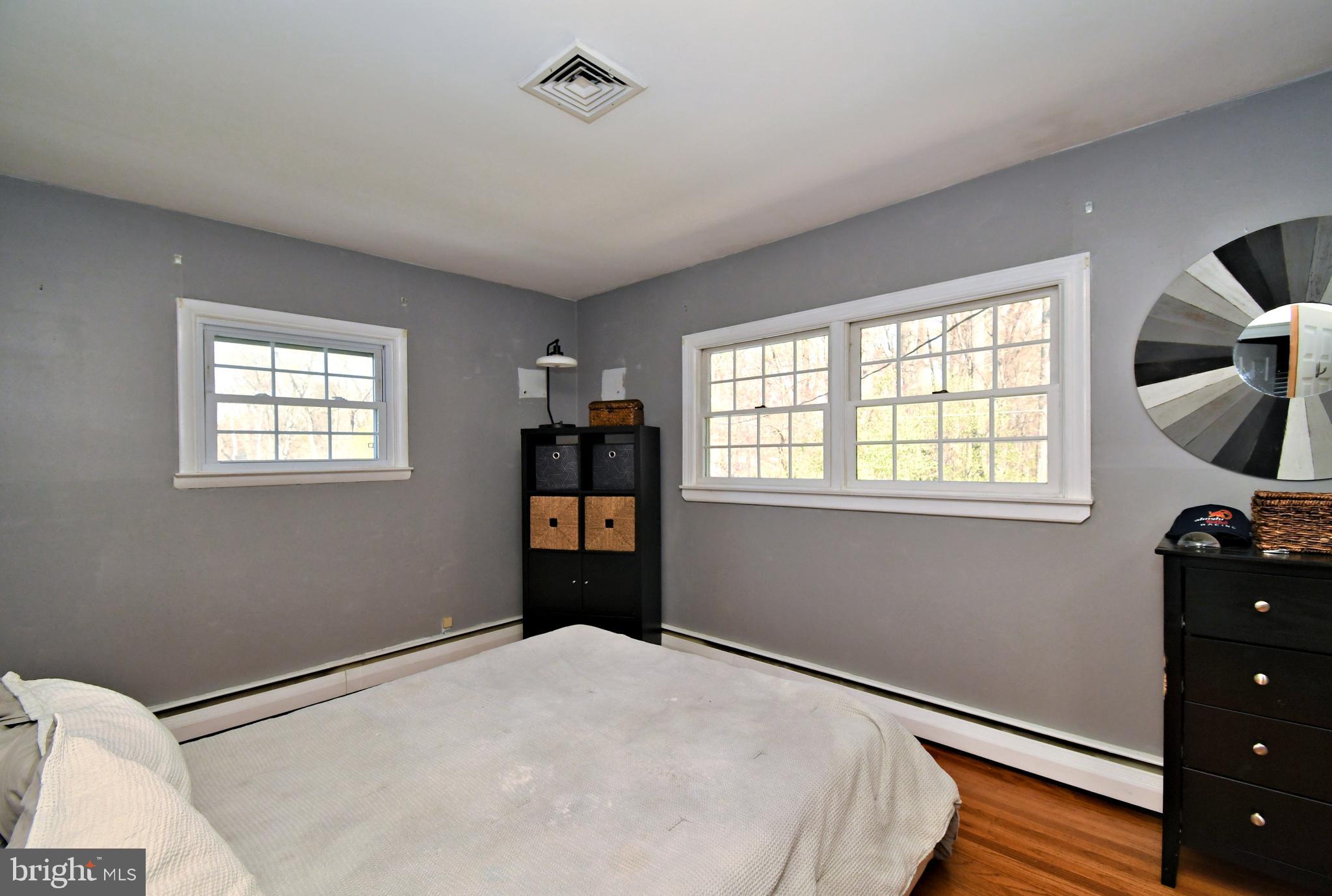 PENNSBURY HGTS - Residential