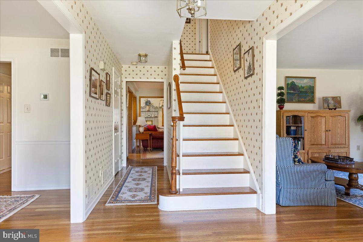 DOYLESTOWN - Residential