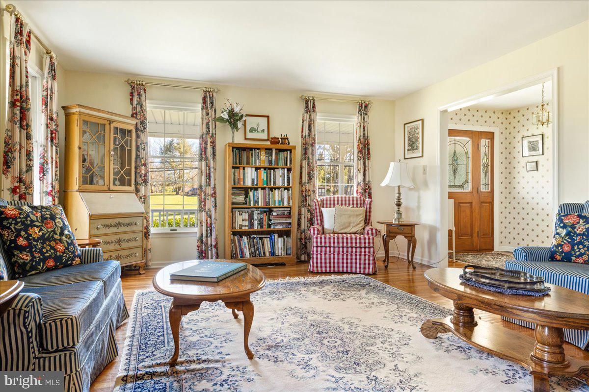 DOYLESTOWN - Residential