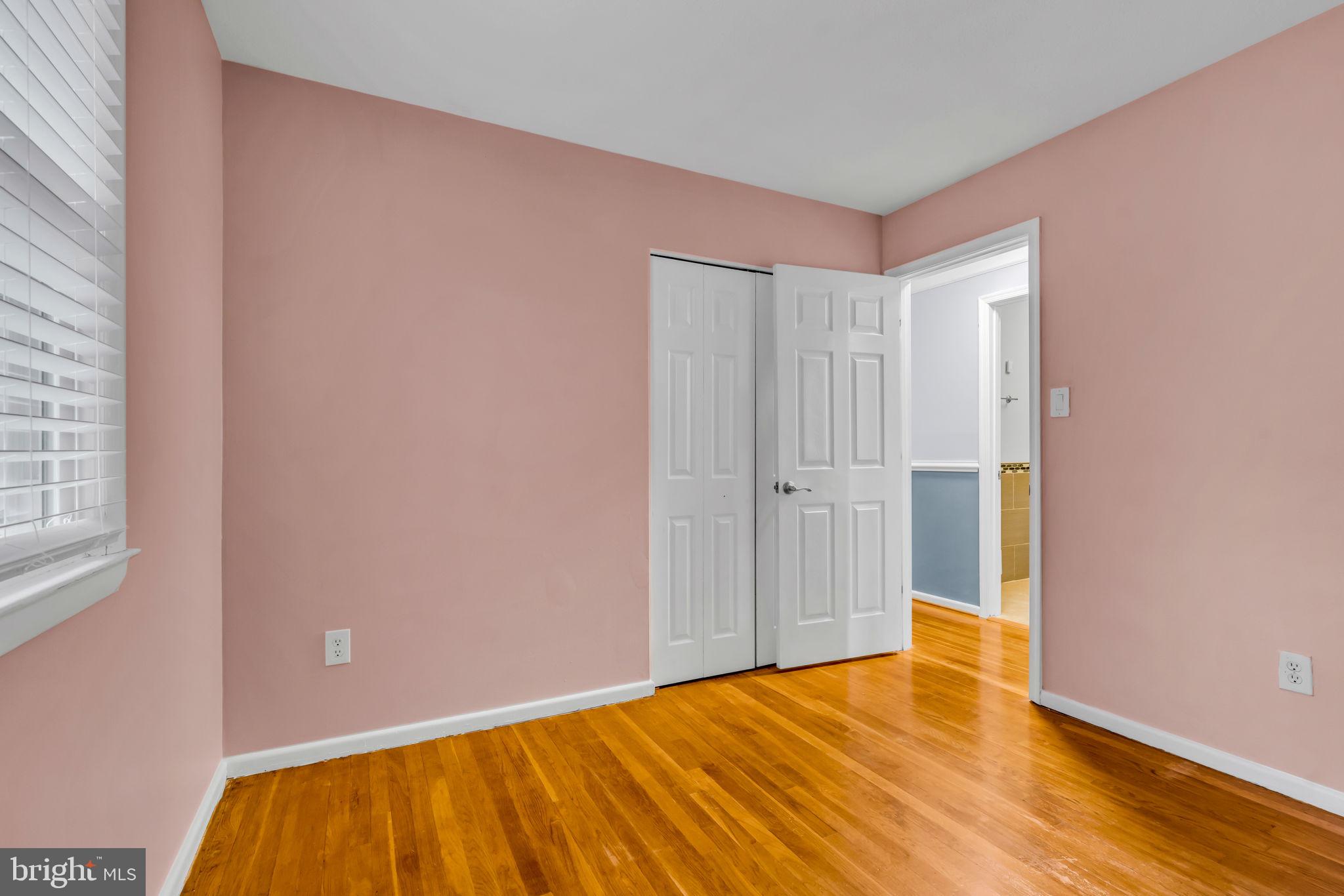 VIENNA WOODS - Residential Lease