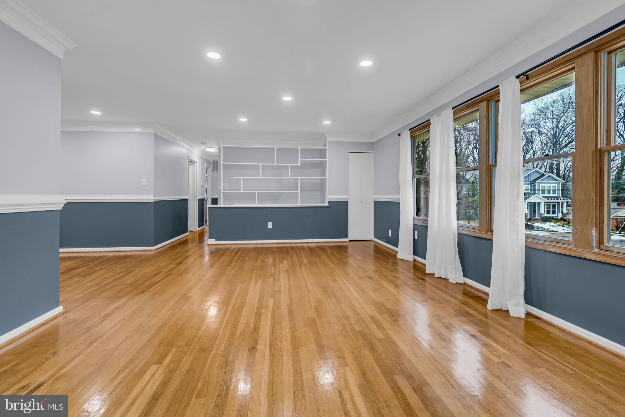 VIENNA WOODS - Residential Lease
