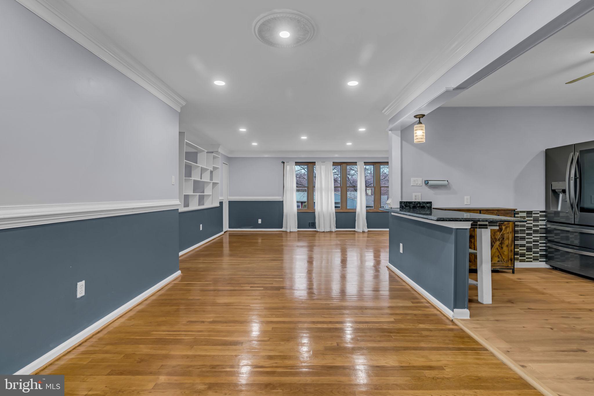 VIENNA WOODS - Residential Lease