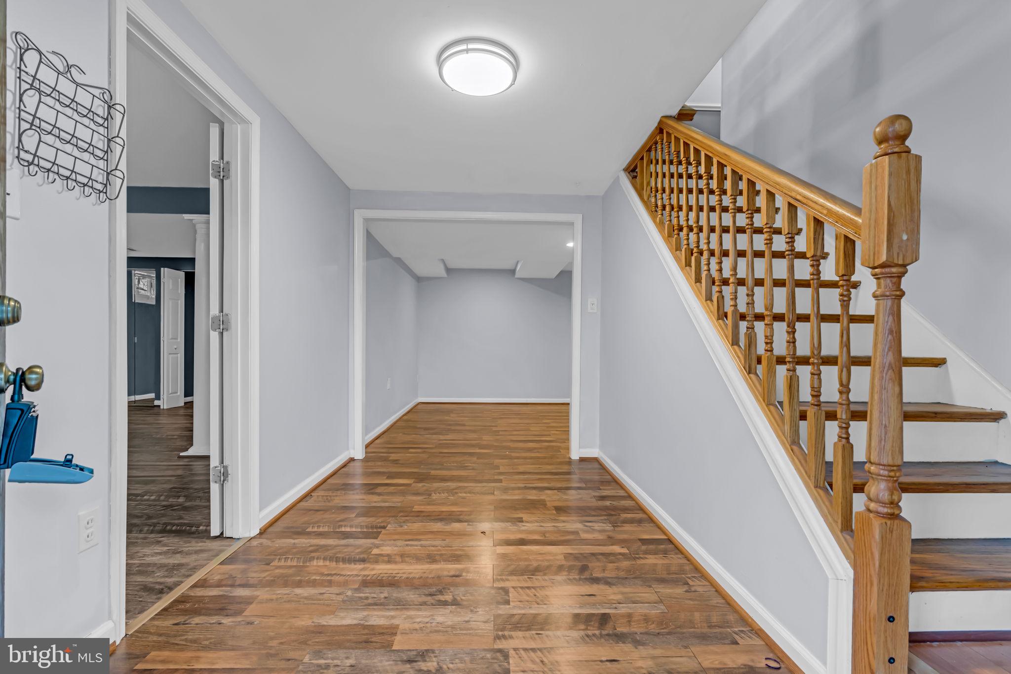 VIENNA WOODS - Residential Lease