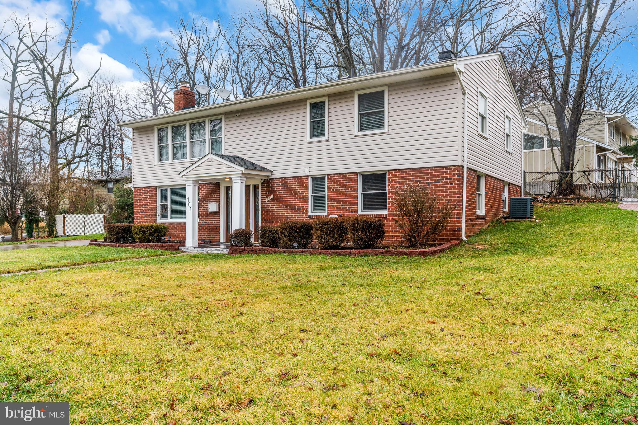 VIENNA WOODS - Residential Lease
