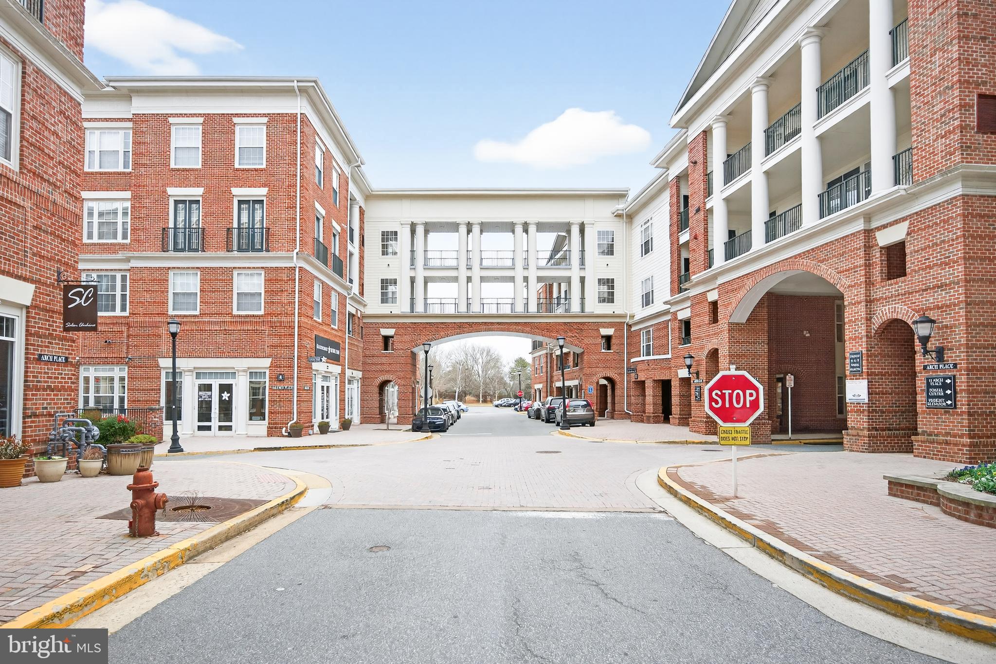 THE COLONNADE AT KENTLANDS - Residential