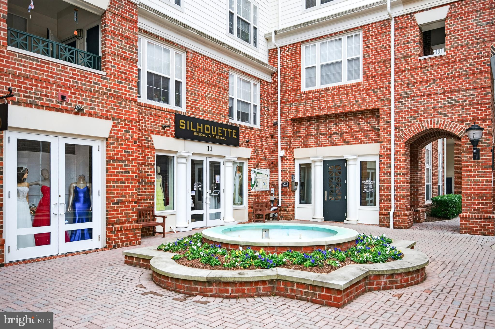 THE COLONNADE AT KENTLANDS - Residential