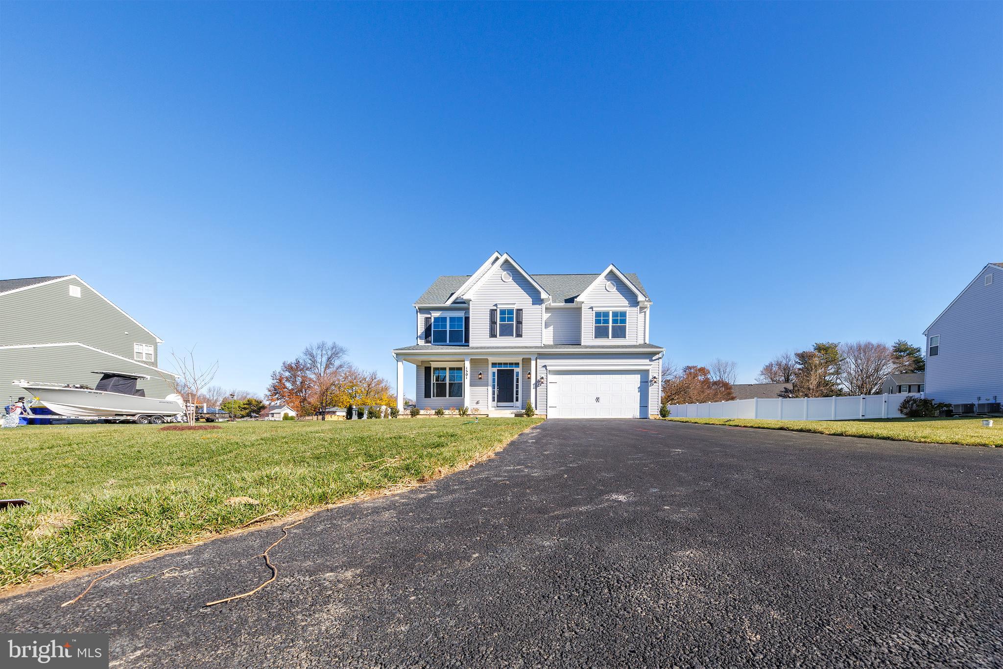 QUEEN ANNE COLONY - Residential