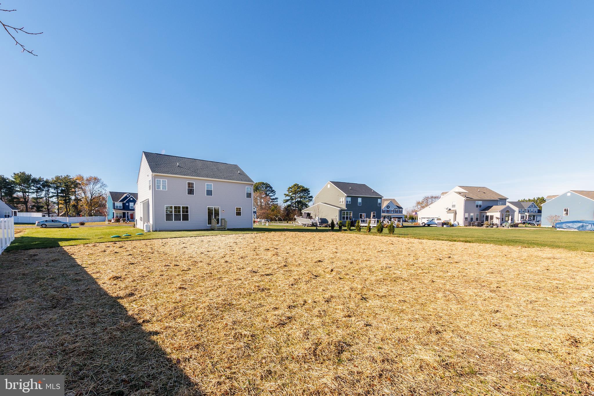 QUEEN ANNE COLONY - Residential