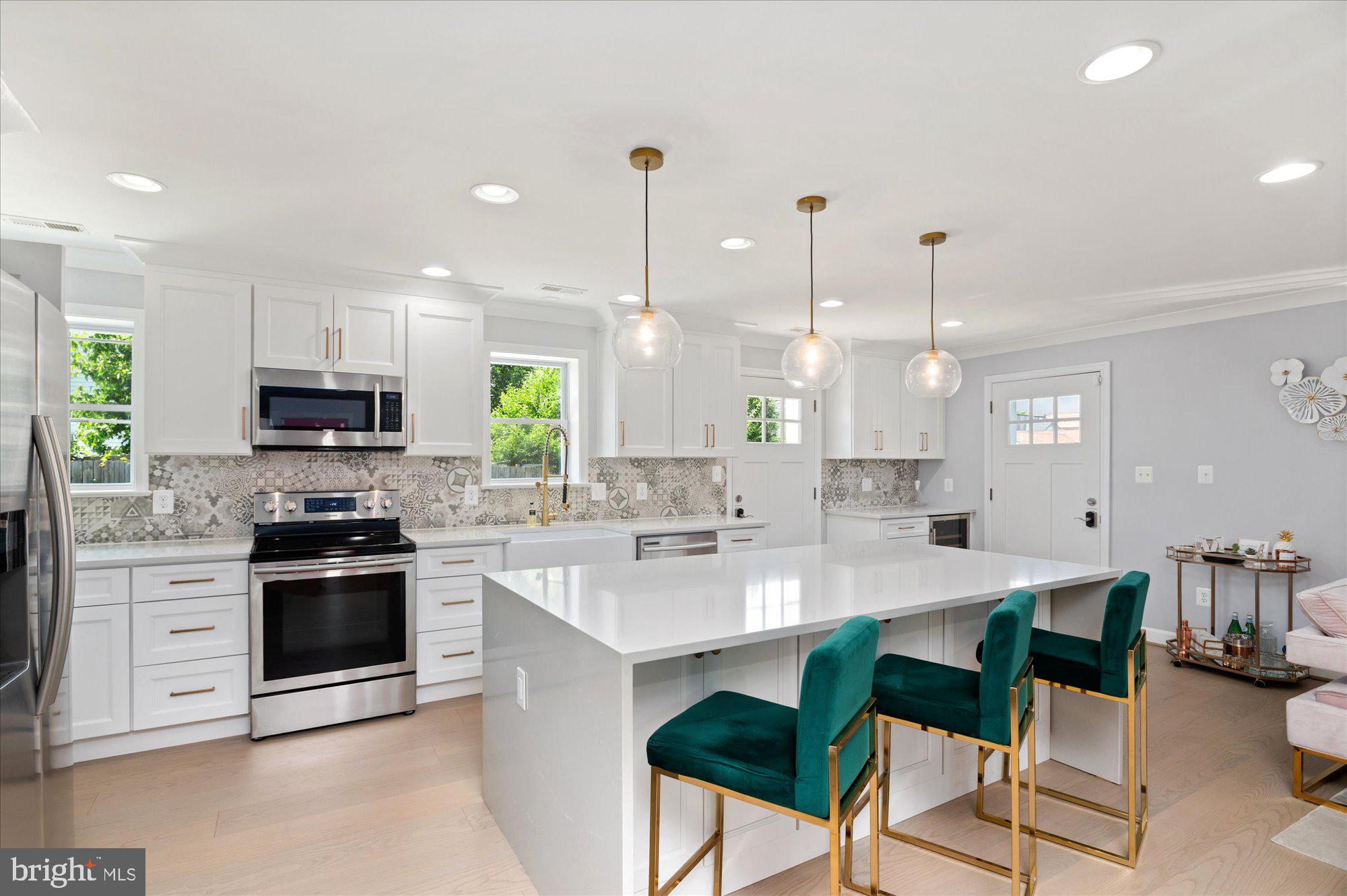 ANNANDALE - Residential