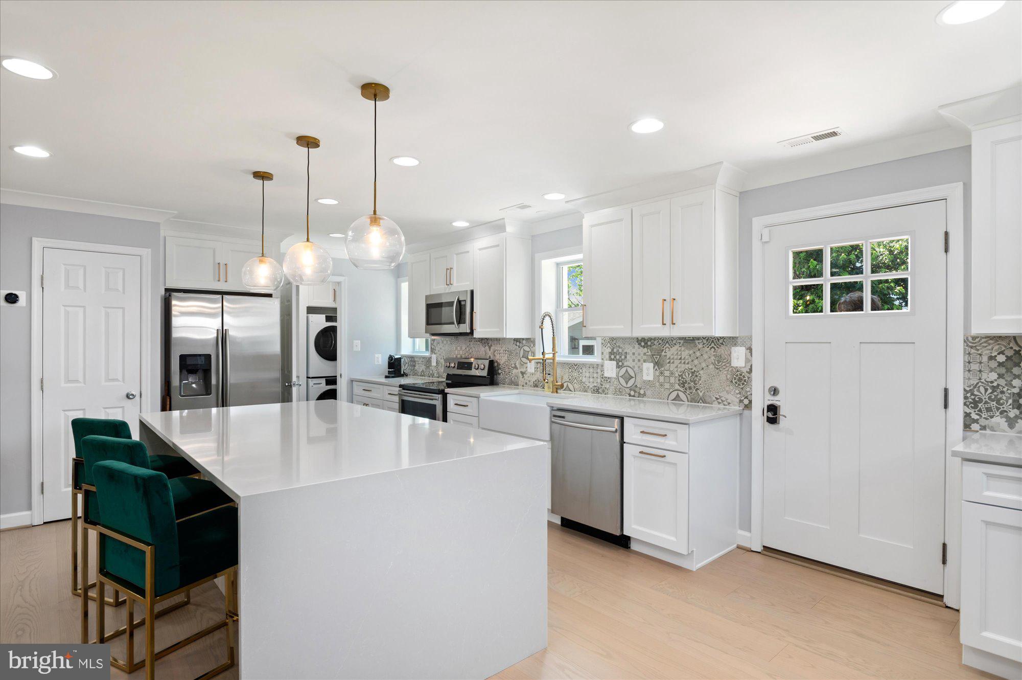 ANNANDALE - Residential