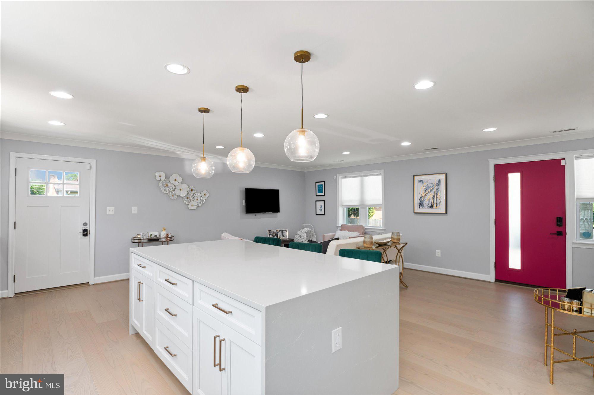 ANNANDALE - Residential