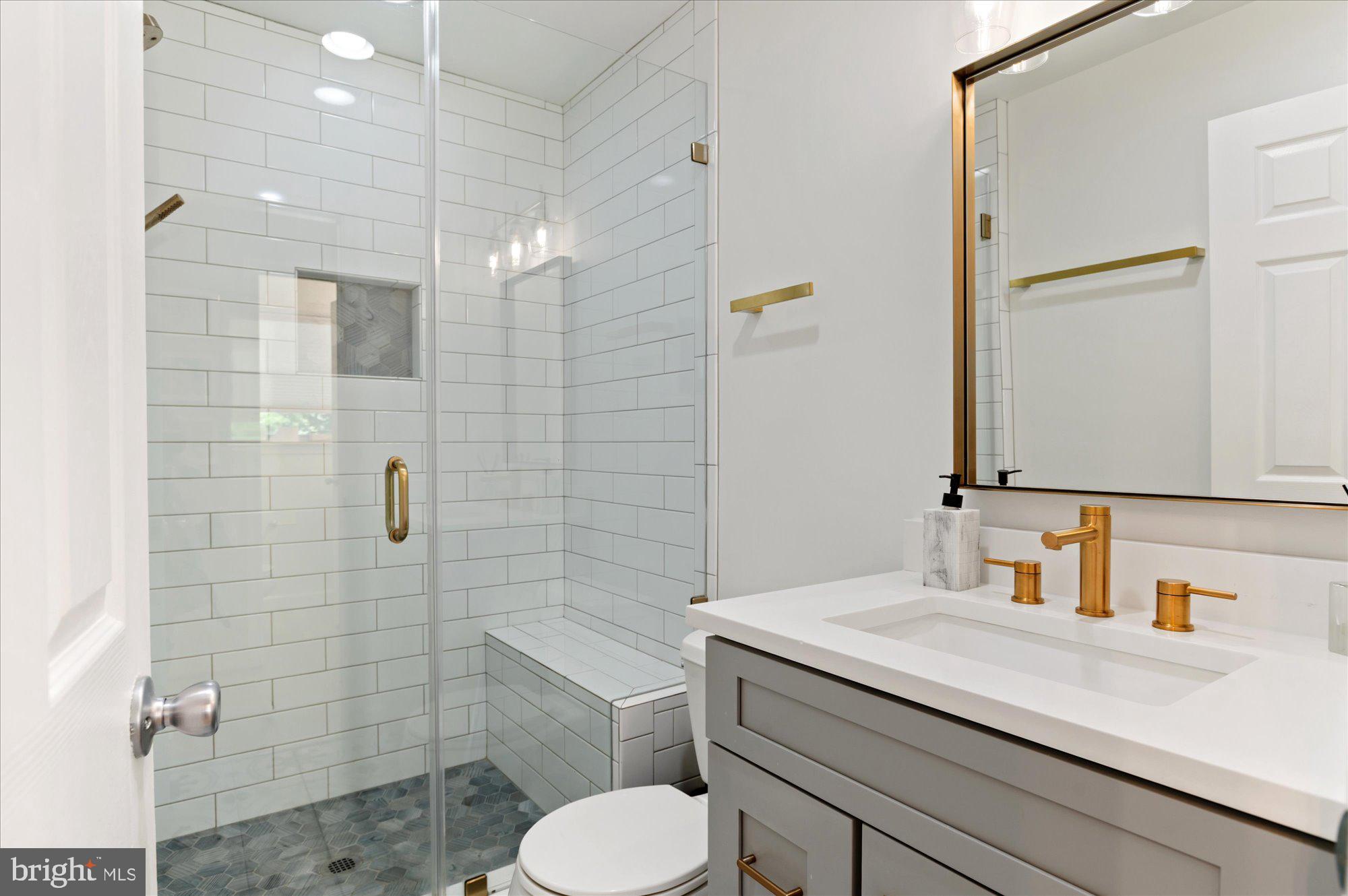 ANNANDALE - Residential