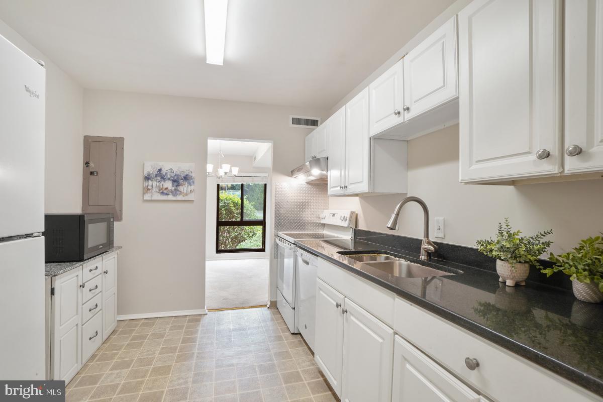 PARK TERRACE COND - Residential